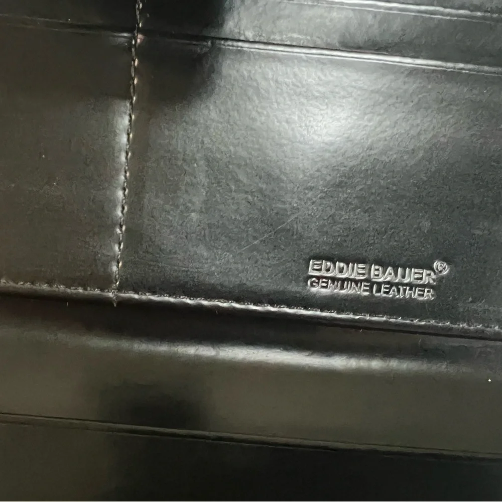 Vintage Eddie Bauer Genuine Leather XL Wallet Black Leather